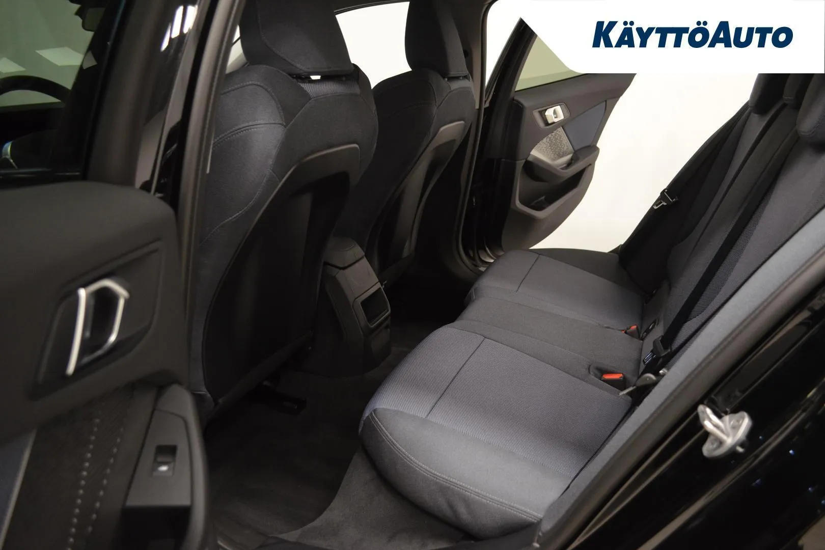 BMW 120 LTP-735 carousel image