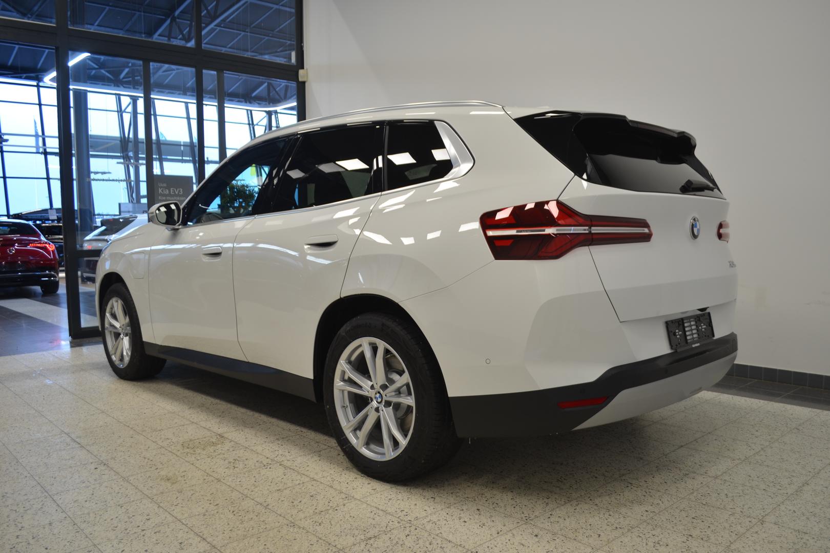 BMW X3 G45 30e xDrive A Charged Edition 2026, kuva 4/27
