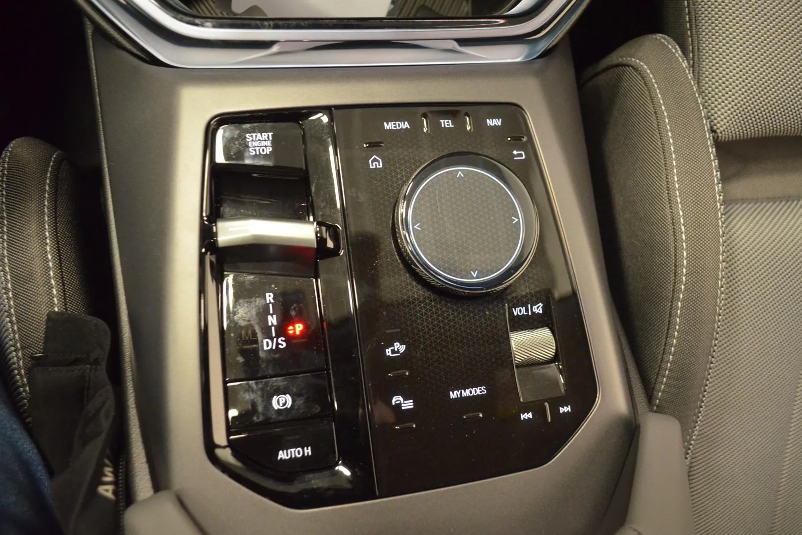 BMW X3 NOK-758 carousel image