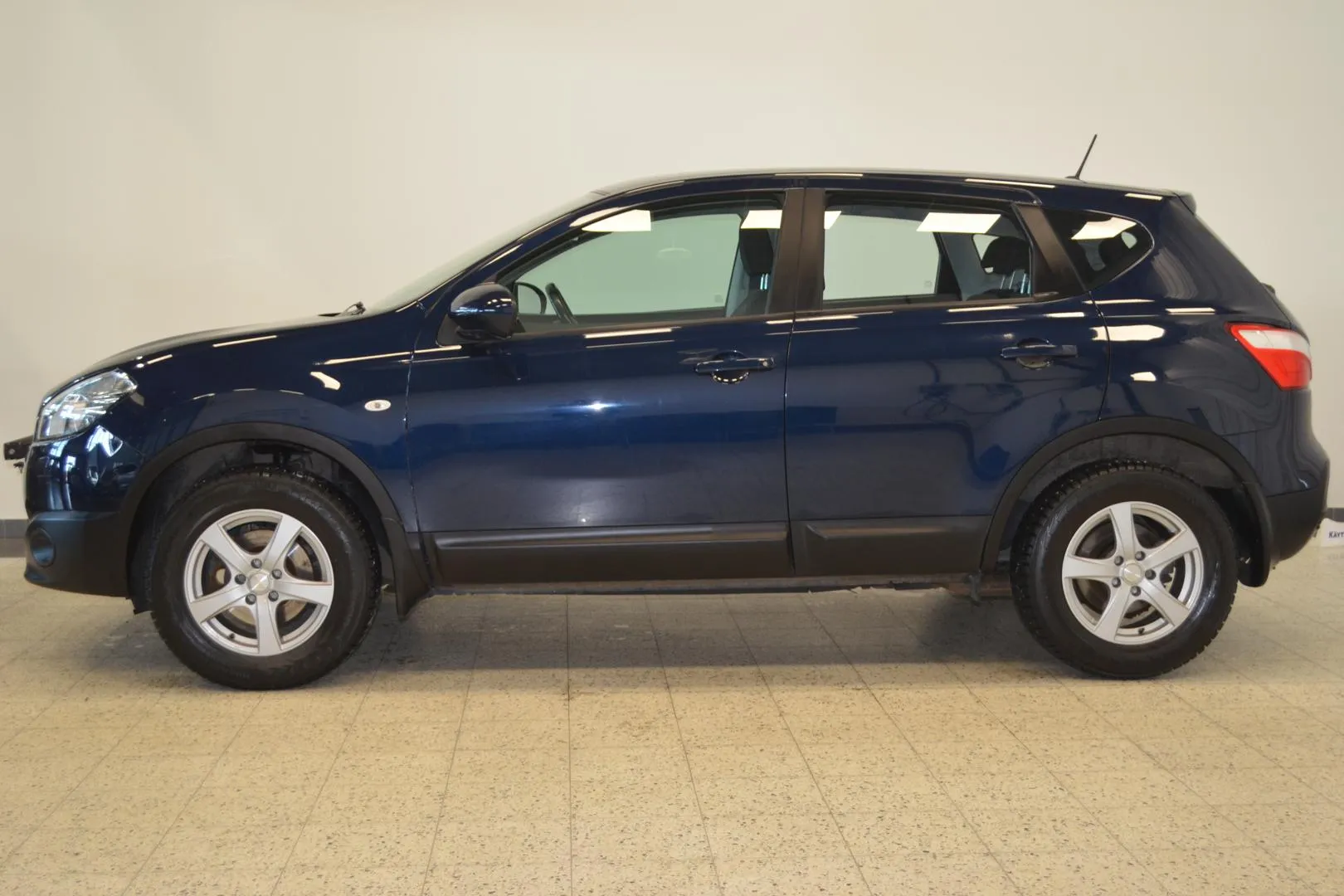 NISSAN Qashqai KPU-492 carousel image