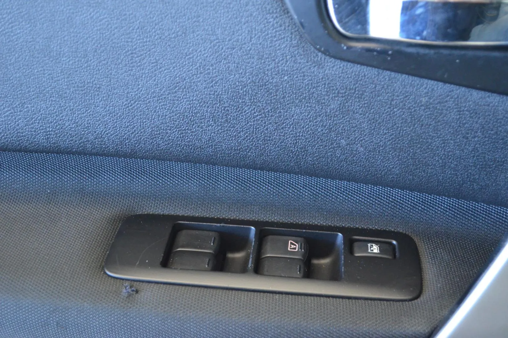 NISSAN Qashqai KPU-492 carousel image