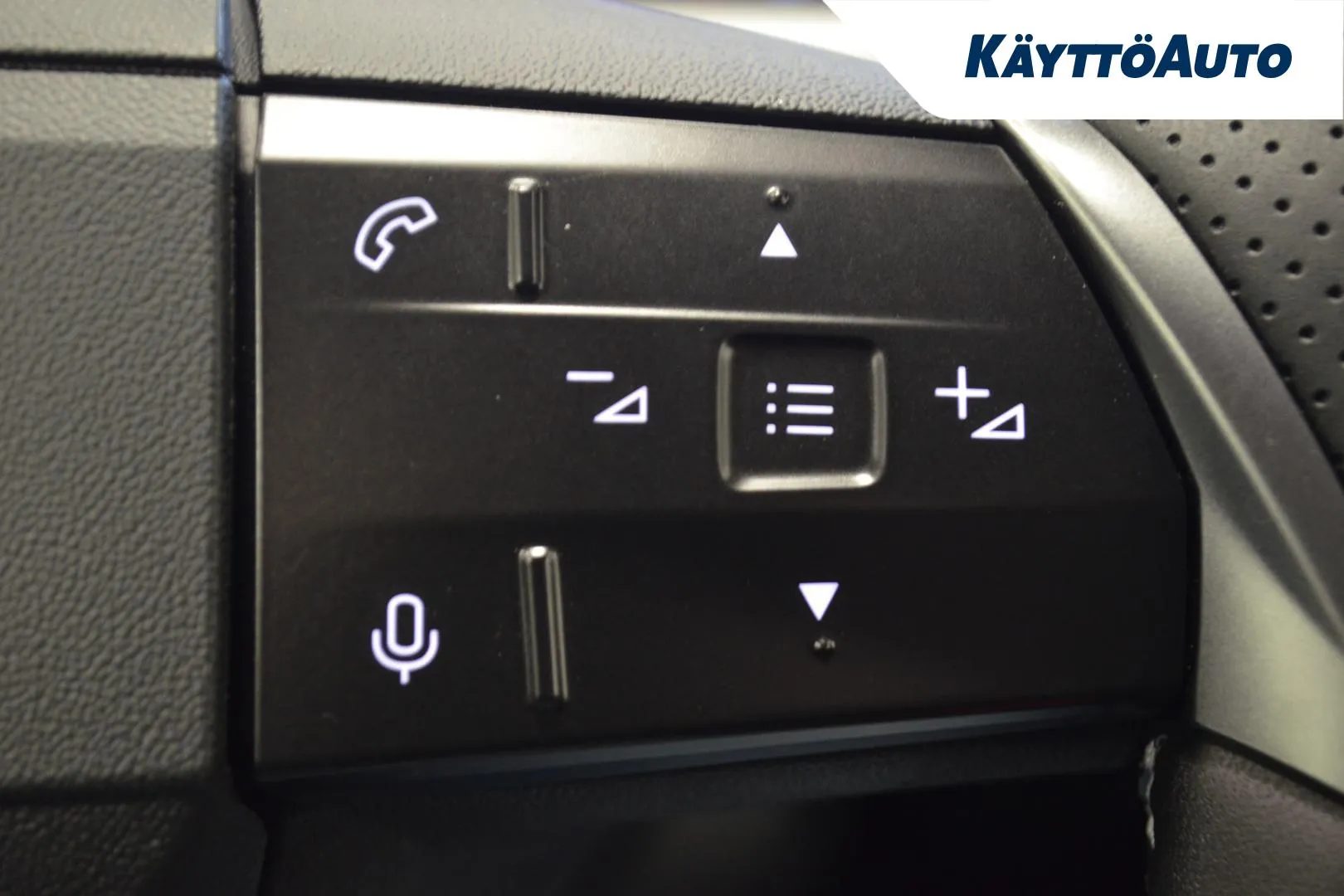 OPEL Grandland JNU-367 carousel image