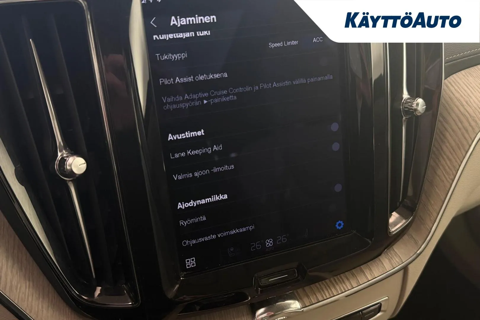 VOLVO XC60 XRL-957 carousel image