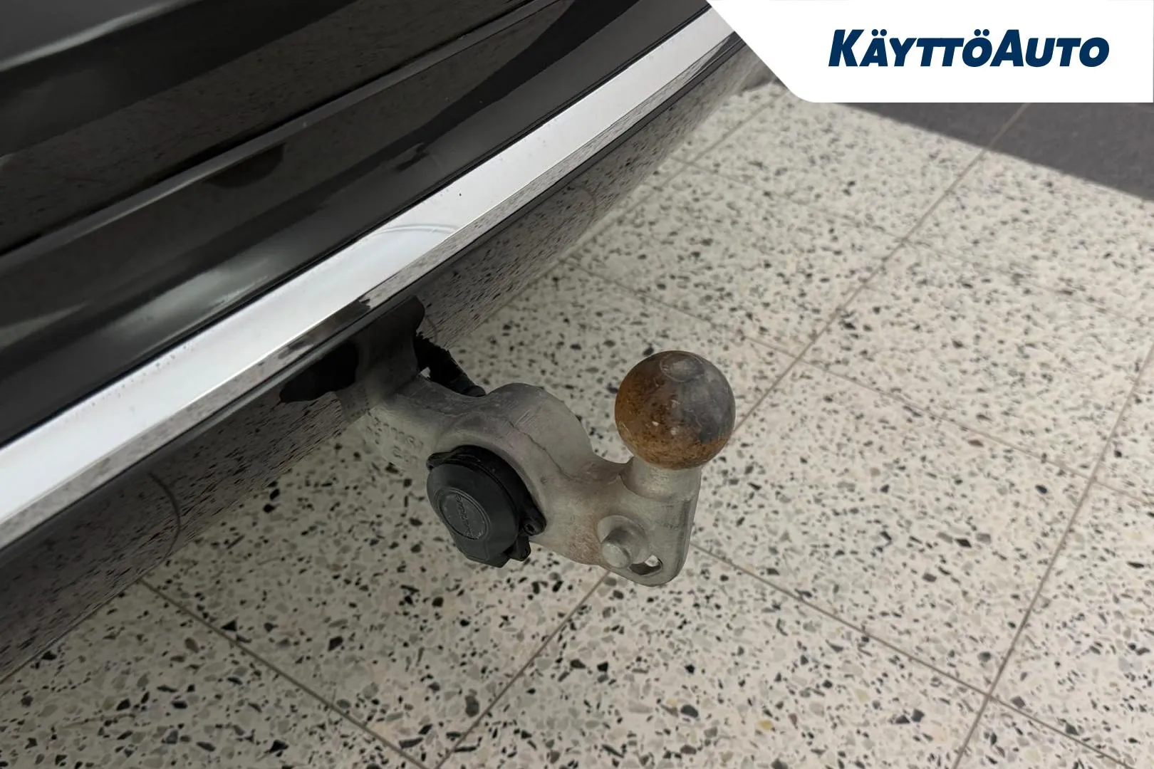 VOLVO XC60 XRL-957 carousel image