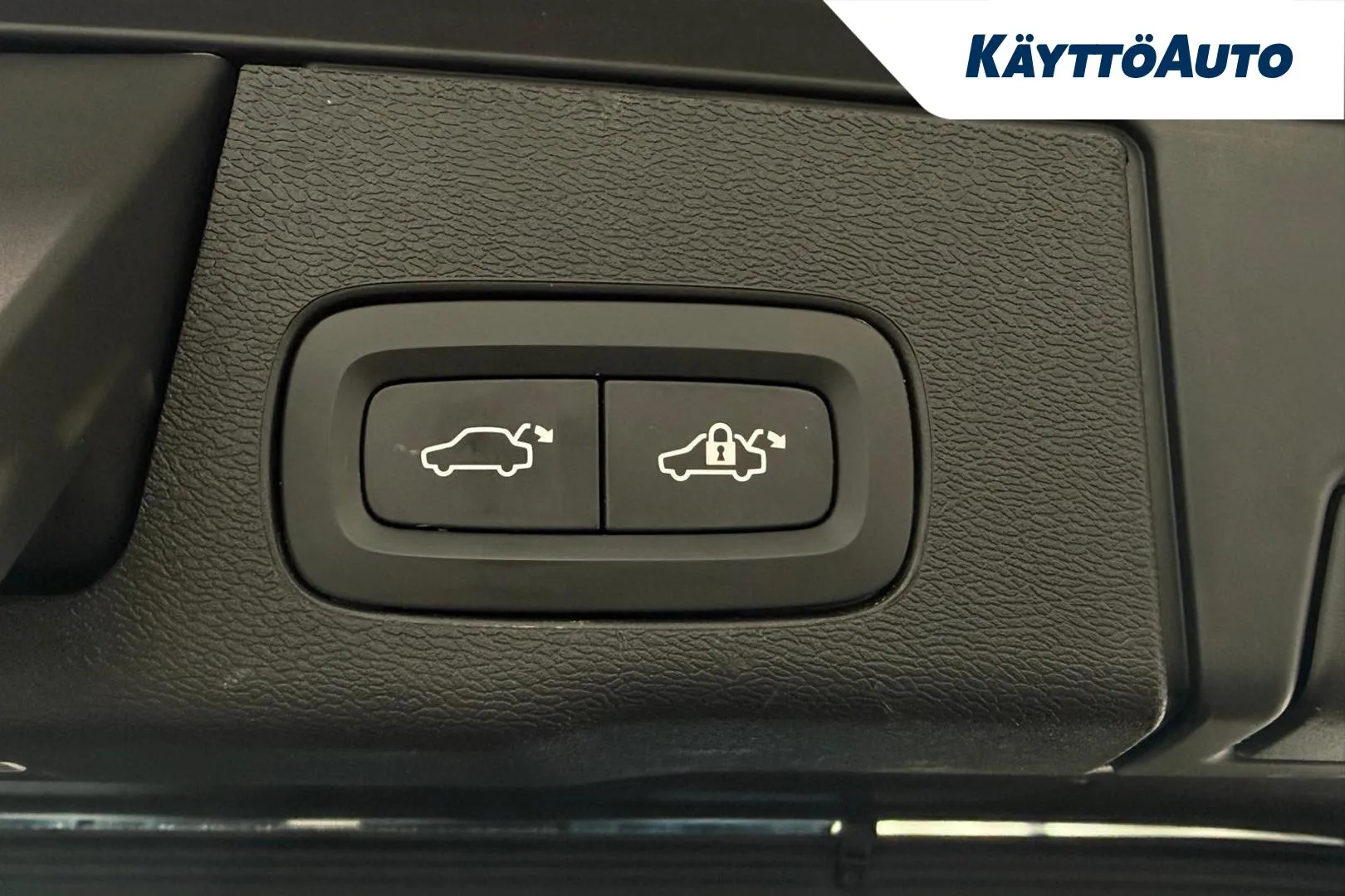 VOLVO XC60 XRL-957 carousel image