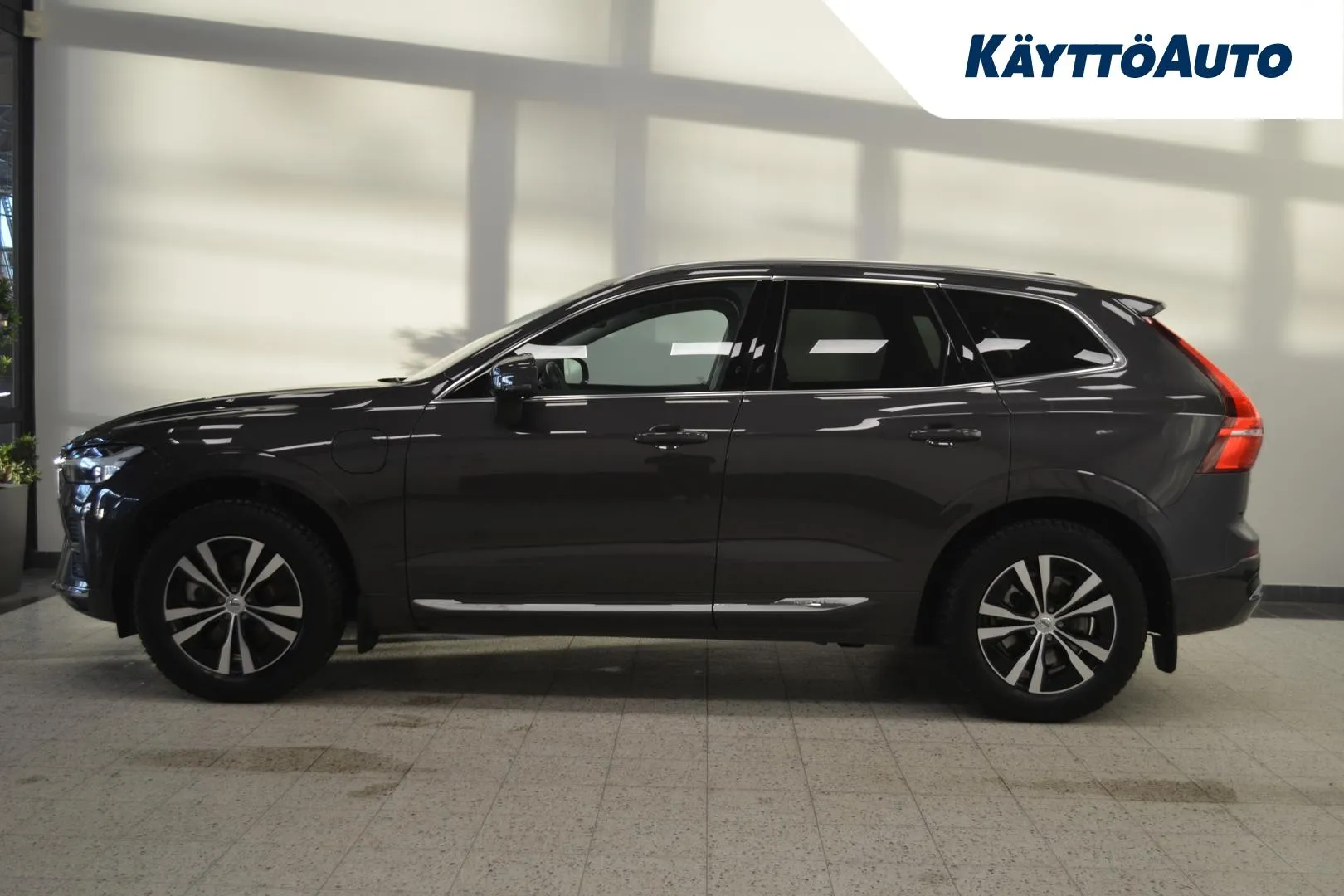 VOLVO XC60 XRL-957 carousel image