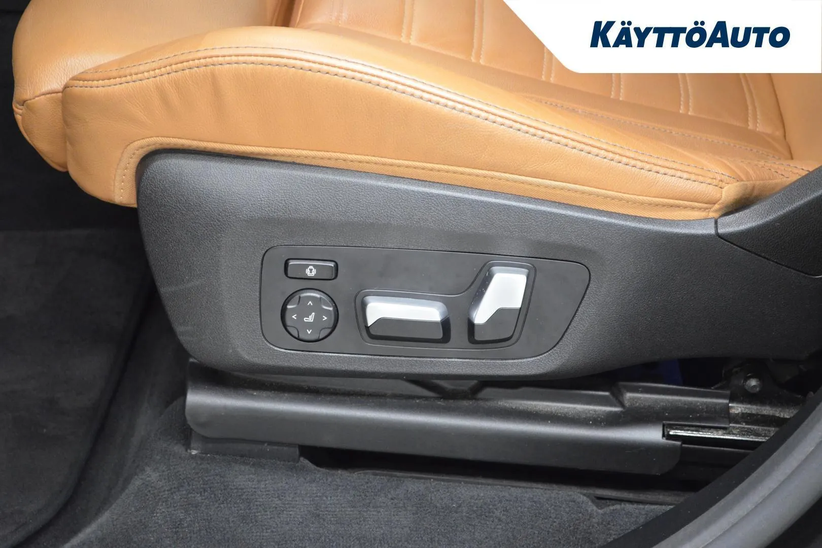 BMW X3 MZH-278 carousel image