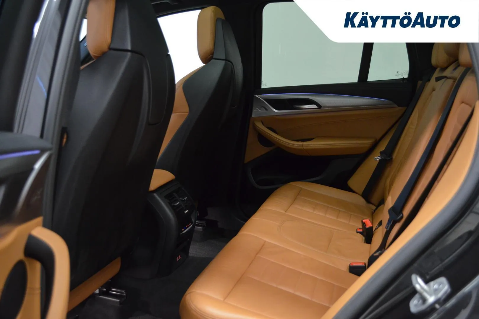 BMW X3 MZH-278 carousel image