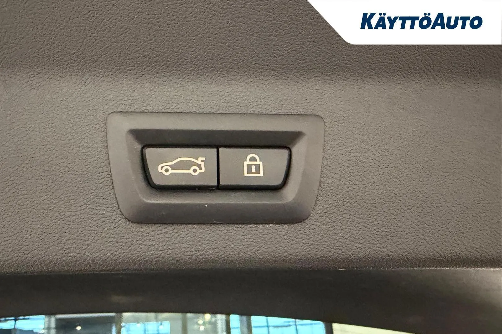 BMW X3 MZH-278 carousel image