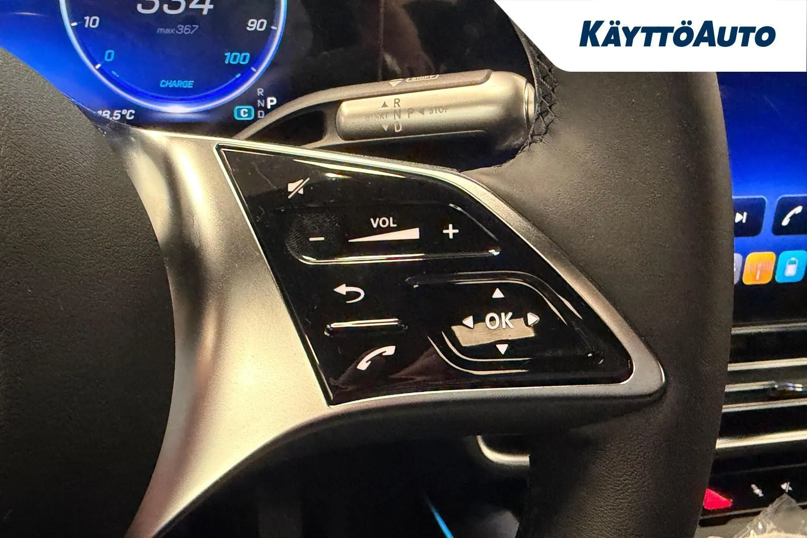 Mercedes-Benz CLA YMJ-377 carousel image