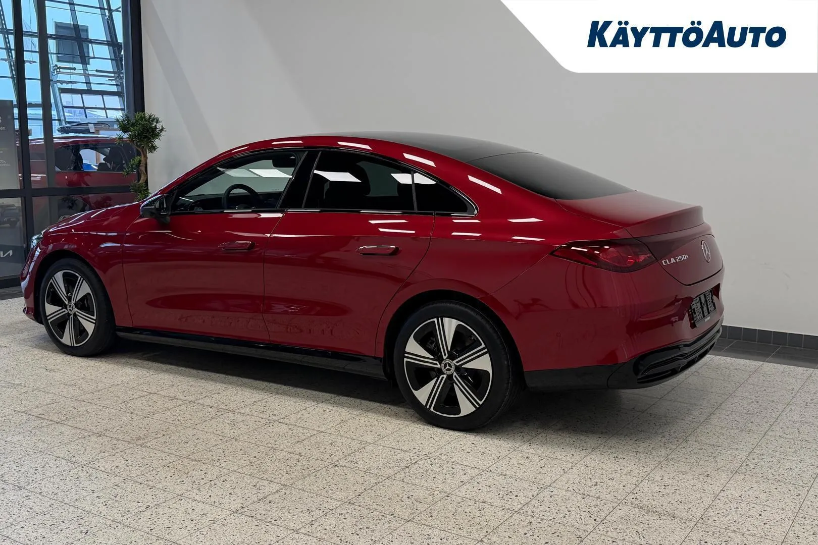 Mercedes-Benz CLA YMJ-377 carousel image