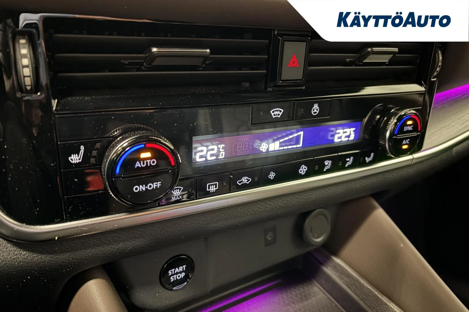 Nissan Qashqai KVV-393 carousel image