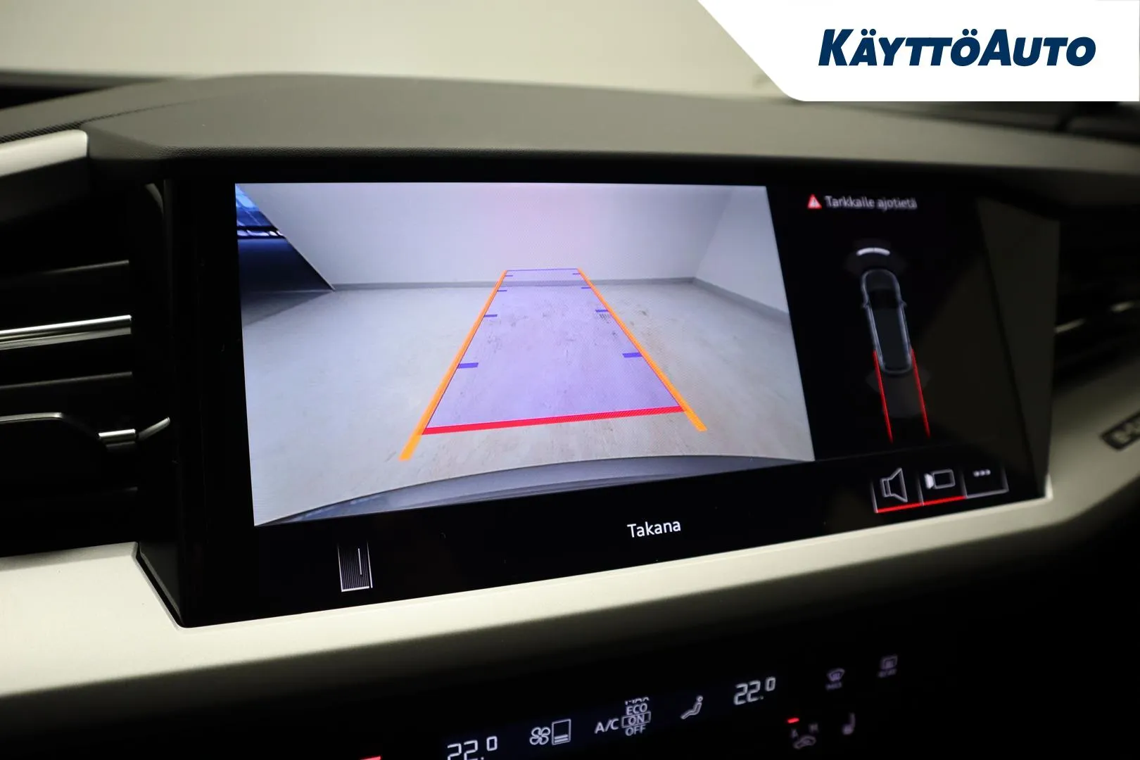 Audi Q4 e-tron KXJ-561 carousel image