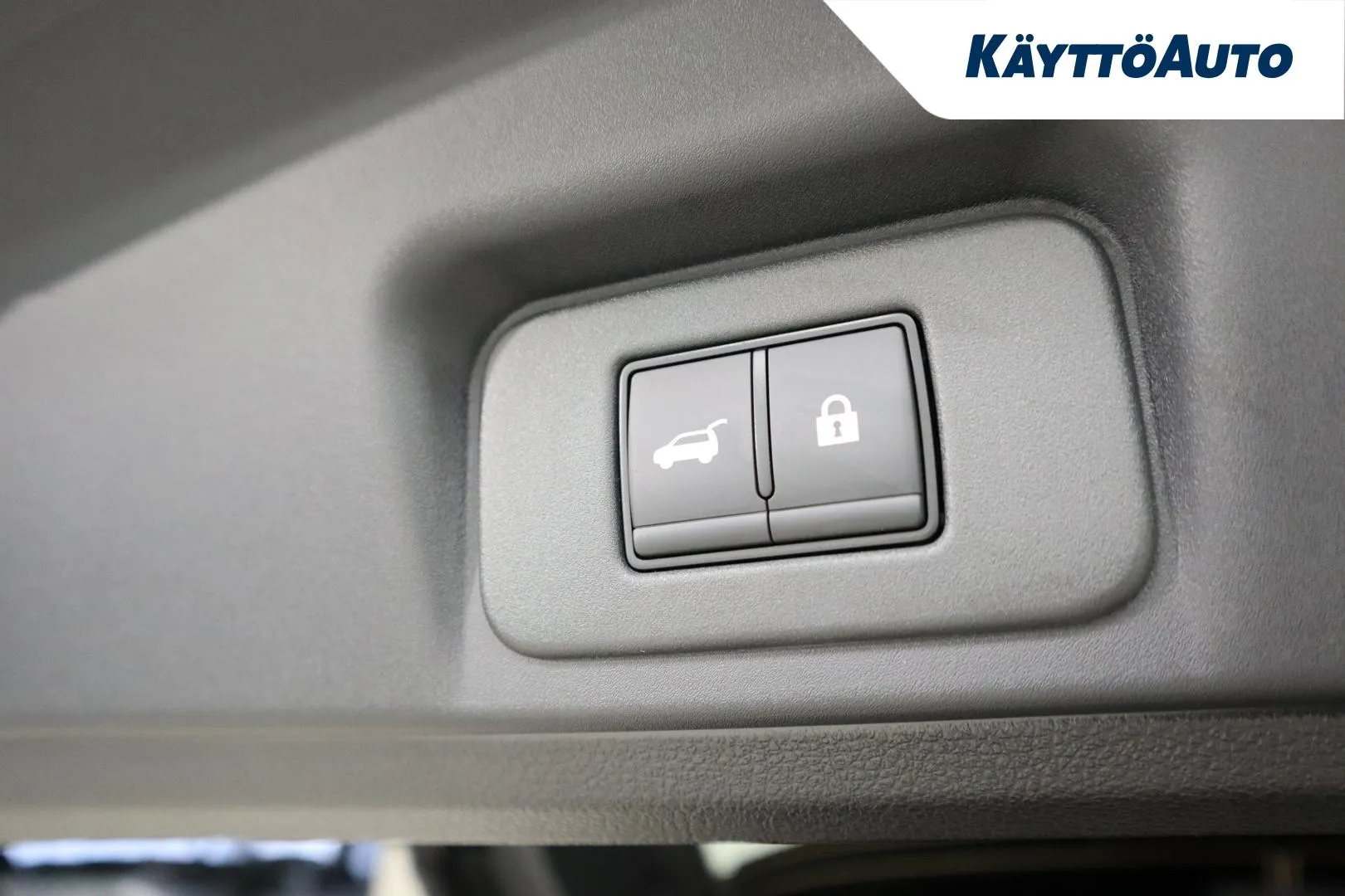 Nissan Ariya NOB-260 carousel image