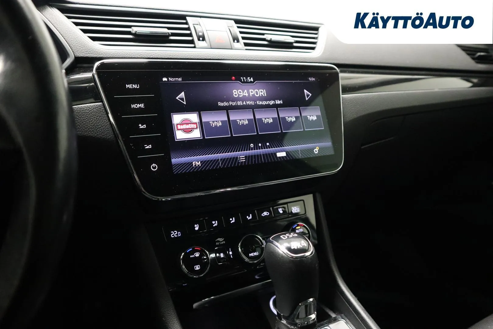 Skoda Superb XPO-396 carousel image