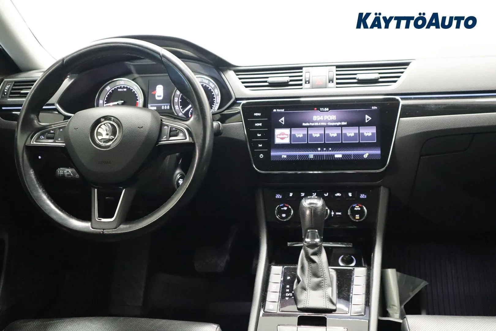 Skoda Superb XPO-396 carousel image