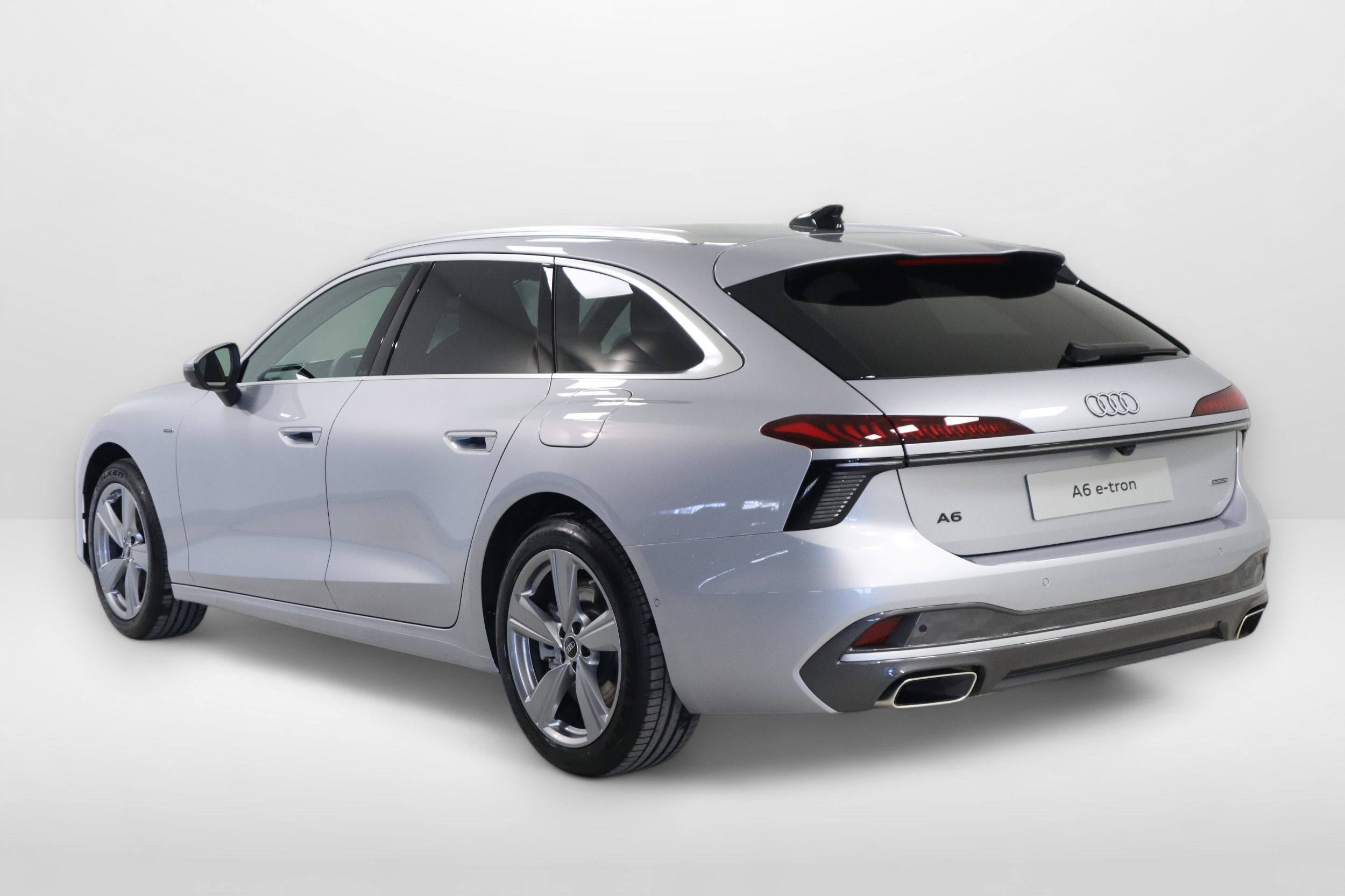Audi A6 Avant e-hybrid quattro 220 kW 2026, photo 7/26