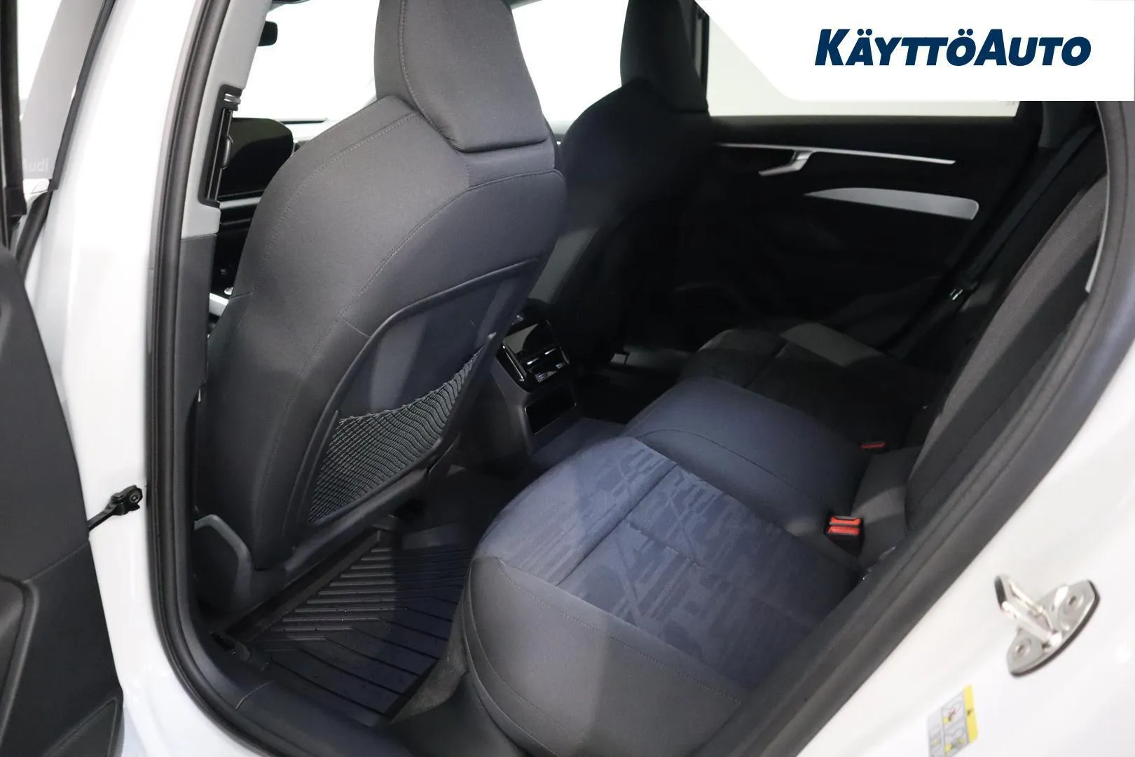 Audi A6 CSK-224 carousel image