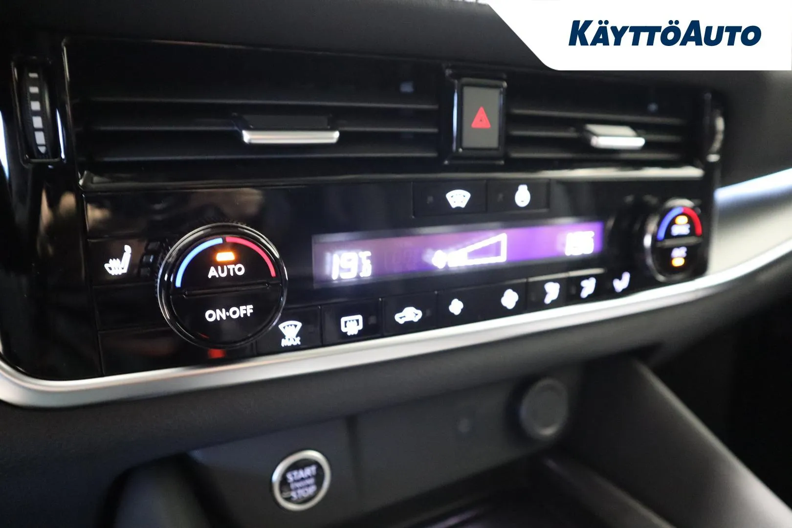 Nissan Qashqai GRJ-318 carousel image