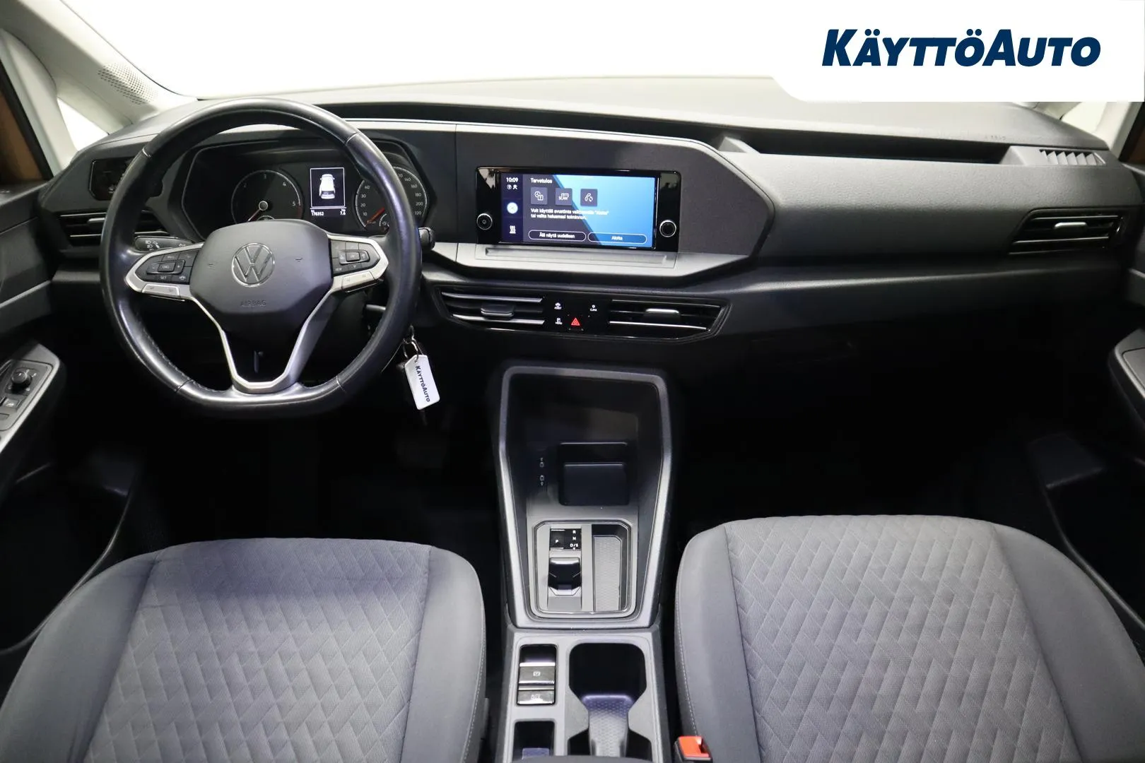 Volkswagen Caddy Maxi ZNP-346 carousel image