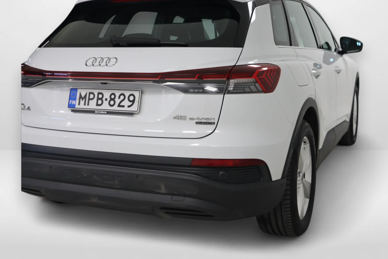 Audi Q4 e-tron MPB-829 carousel image