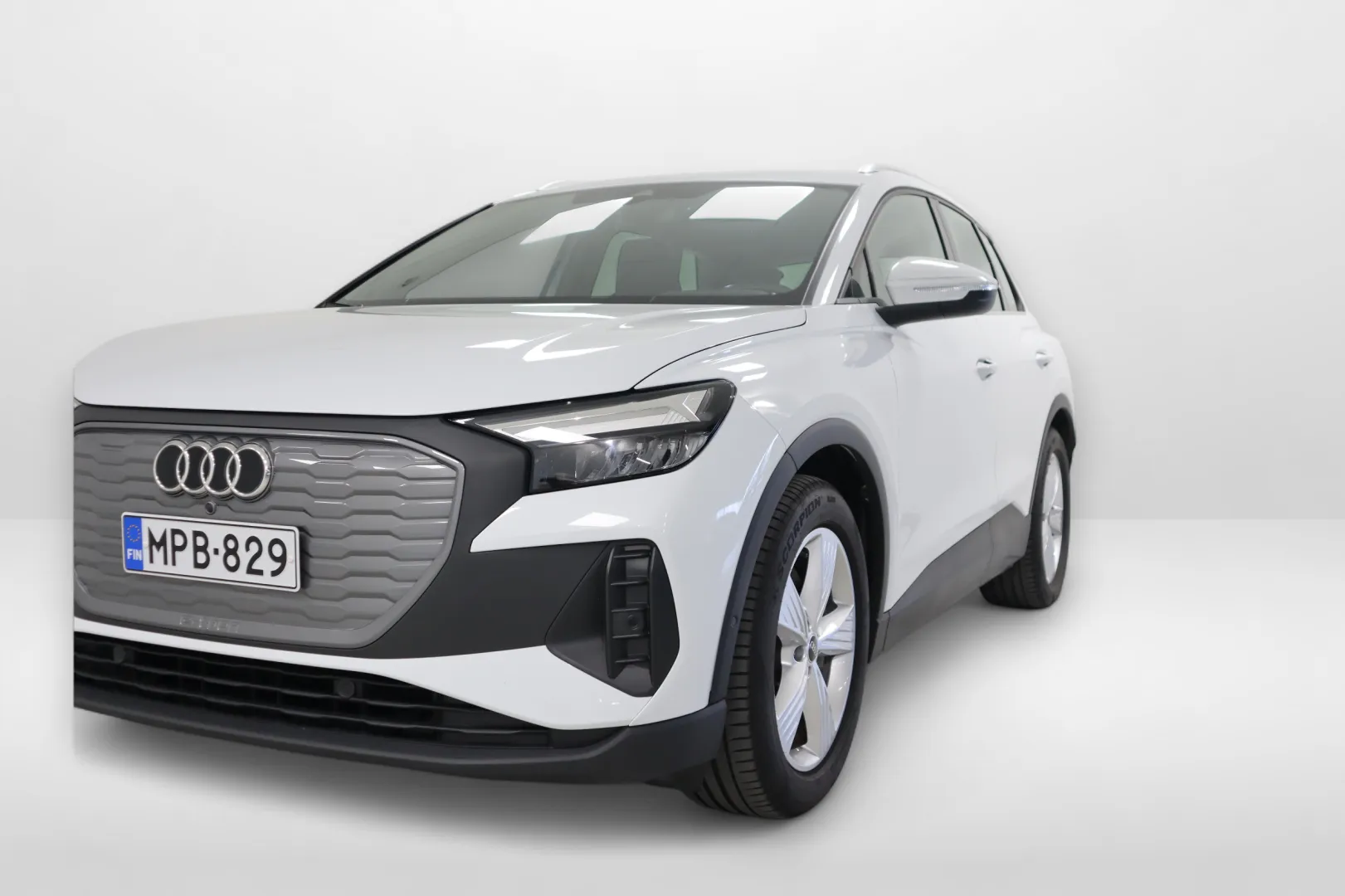 Audi Q4 e-tron MPB-829 carousel image