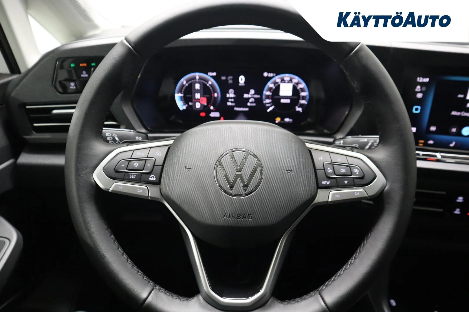 Volkswagen Caddy Maxi ZPS-827 carousel image