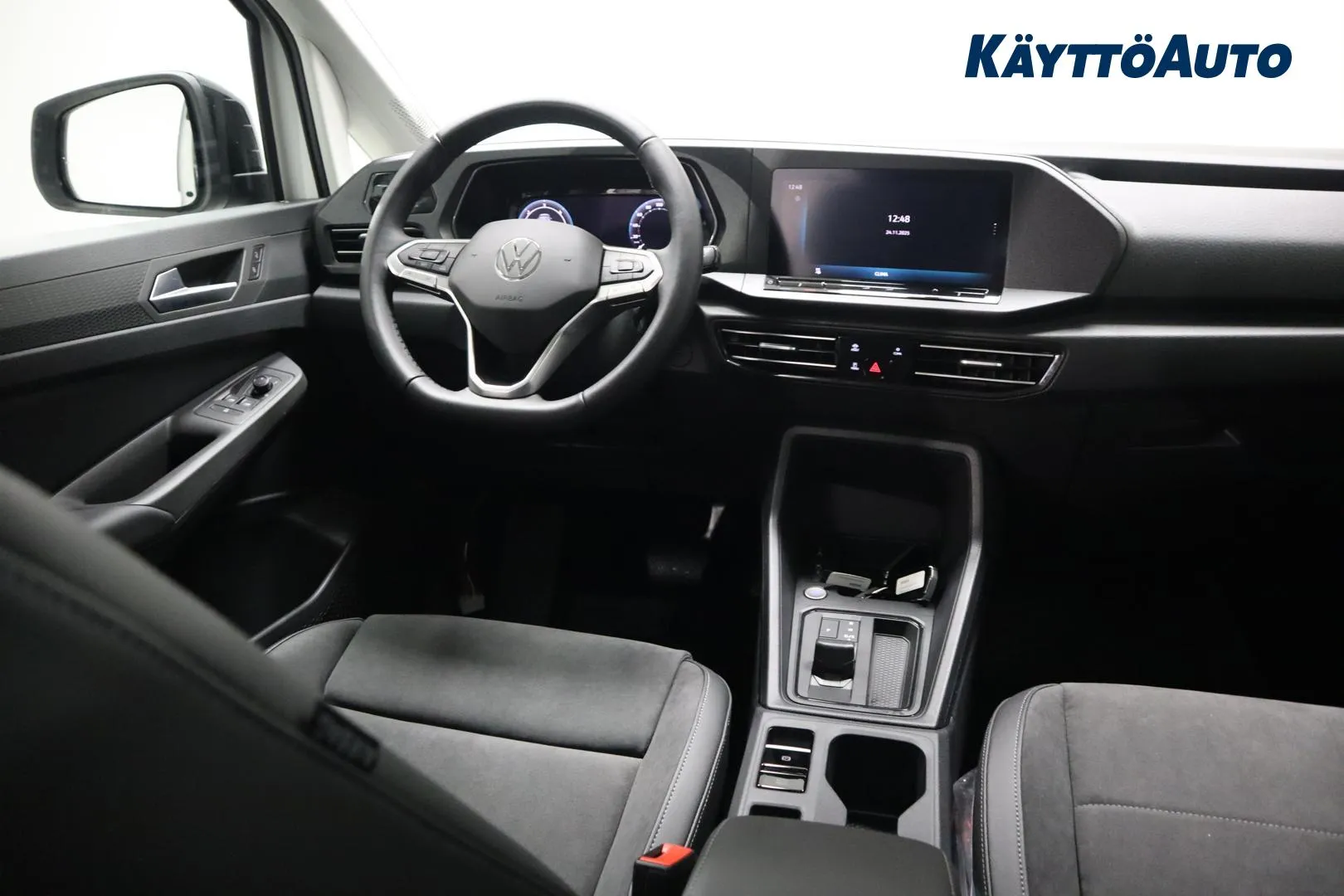 Volkswagen Caddy Maxi ZPS-827 carousel image