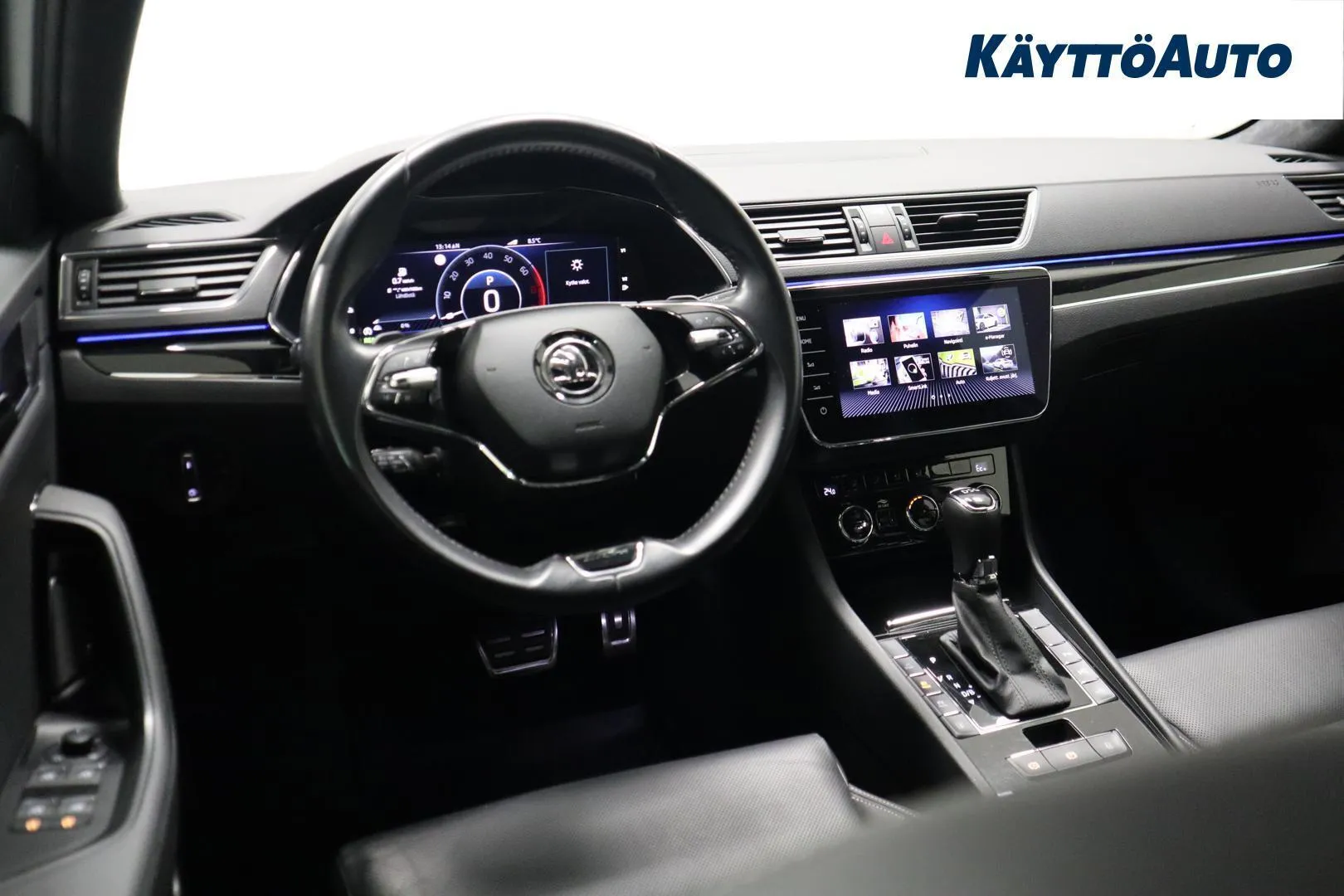 Skoda Superb JTS-500 carousel image