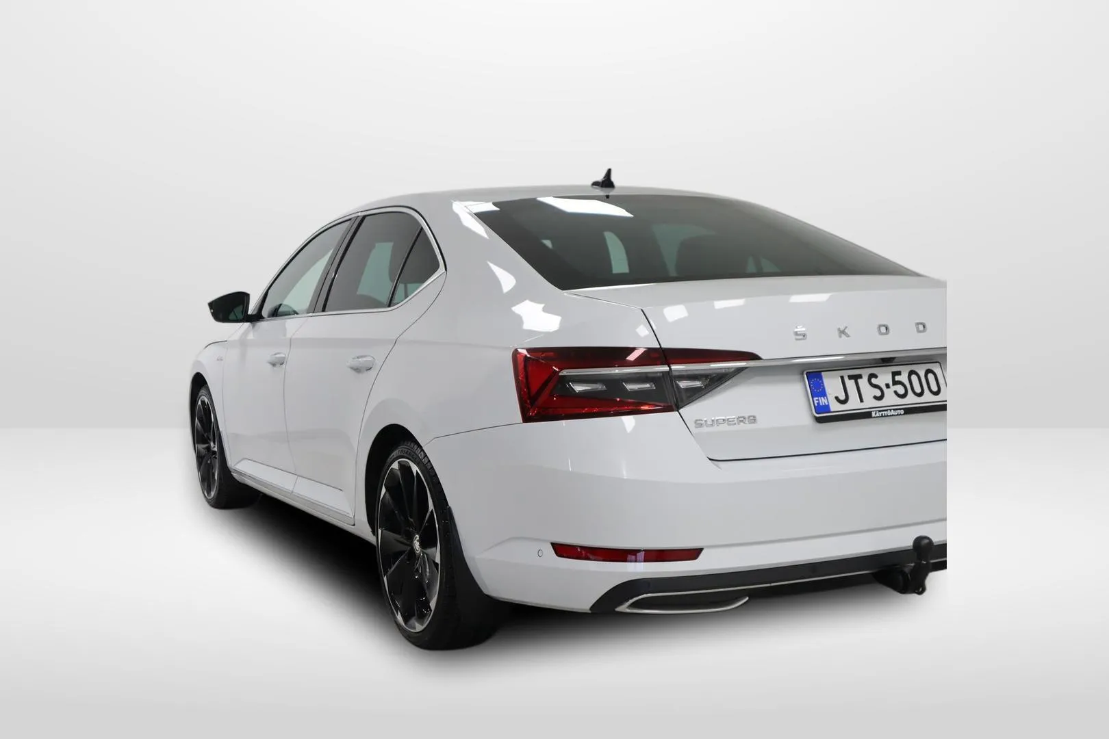 Skoda Superb JTS-500 carousel image