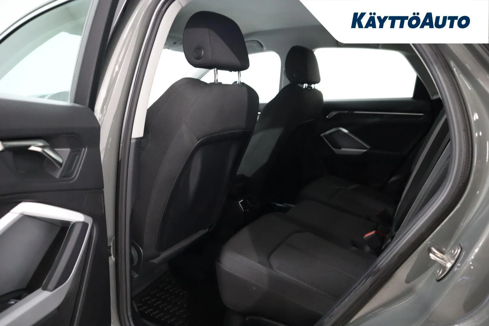 Audi Q3 IPS-869 carousel image