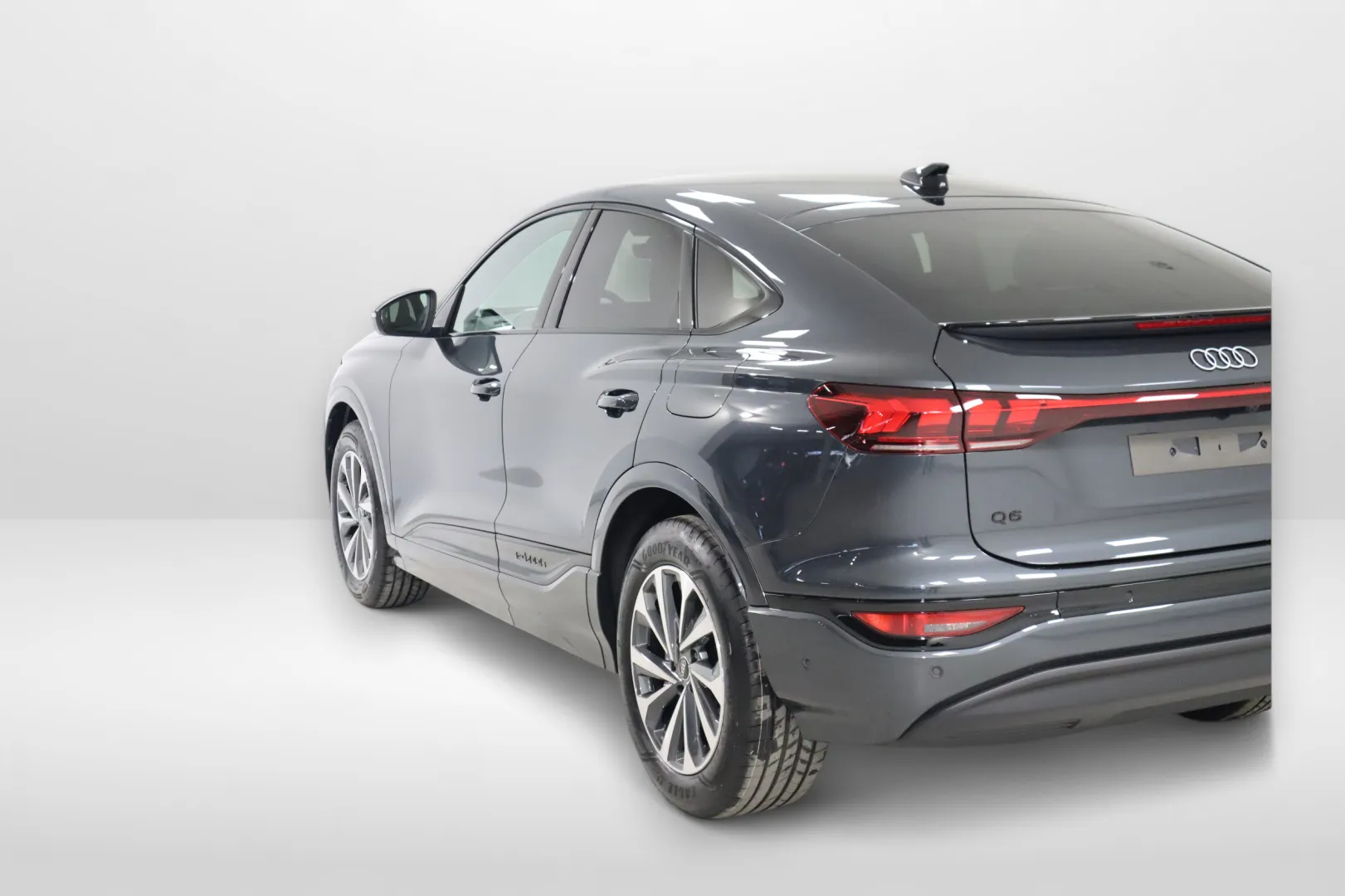 Audi Q6 e-tron IST-453 carousel image