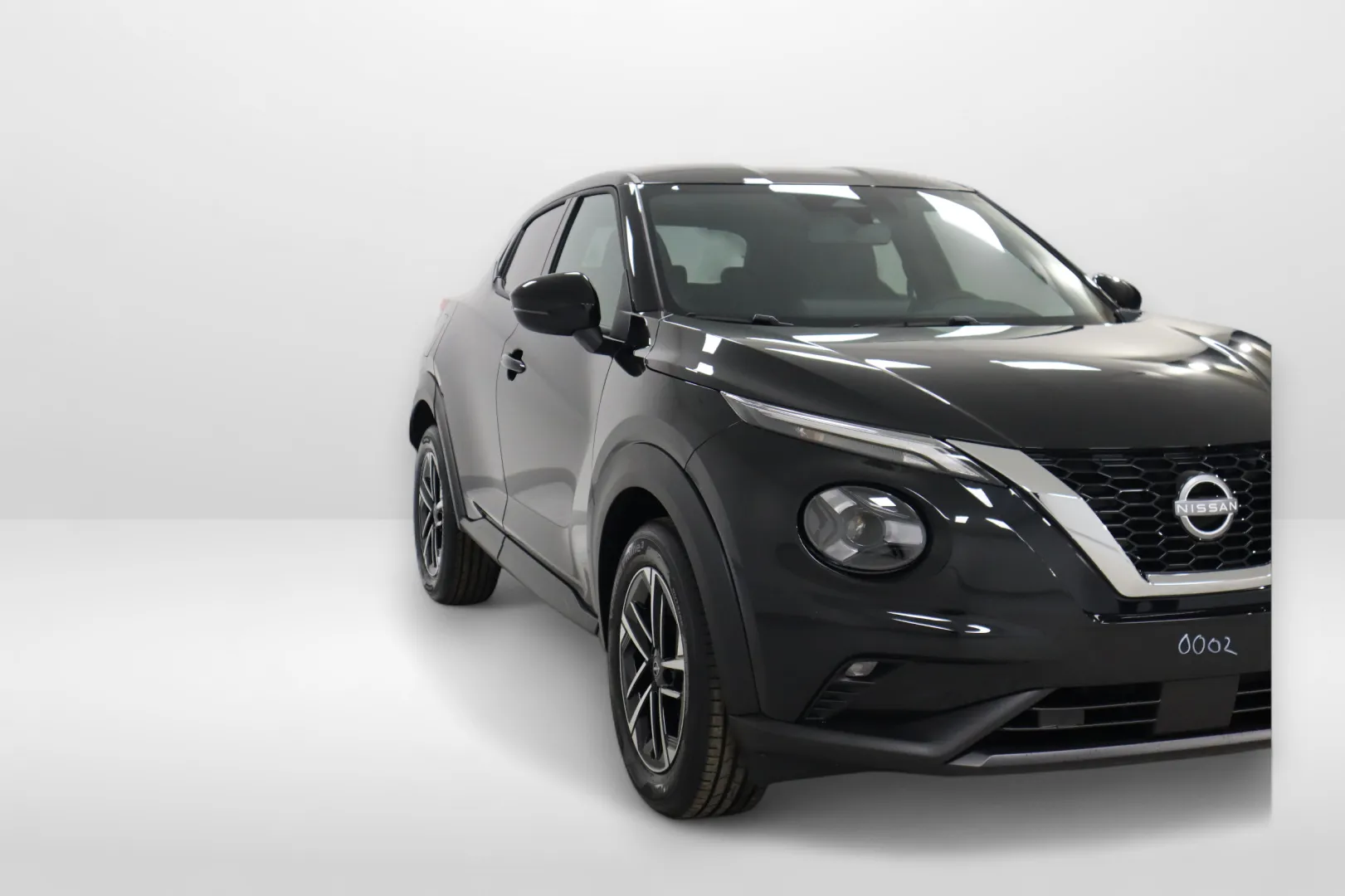 Nissan Juke SZJ-210 carousel image