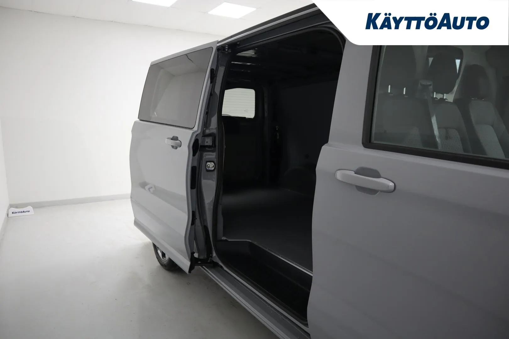 Volkswagen Transporter ISP-760 carousel image