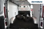 Renault Trafic CLI-156 carousel thumbs