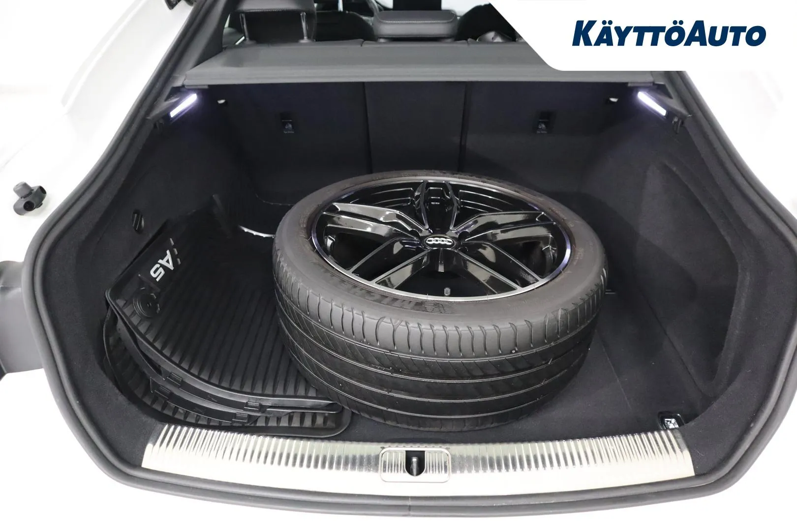 AUDI A5 IPE-869 carousel image