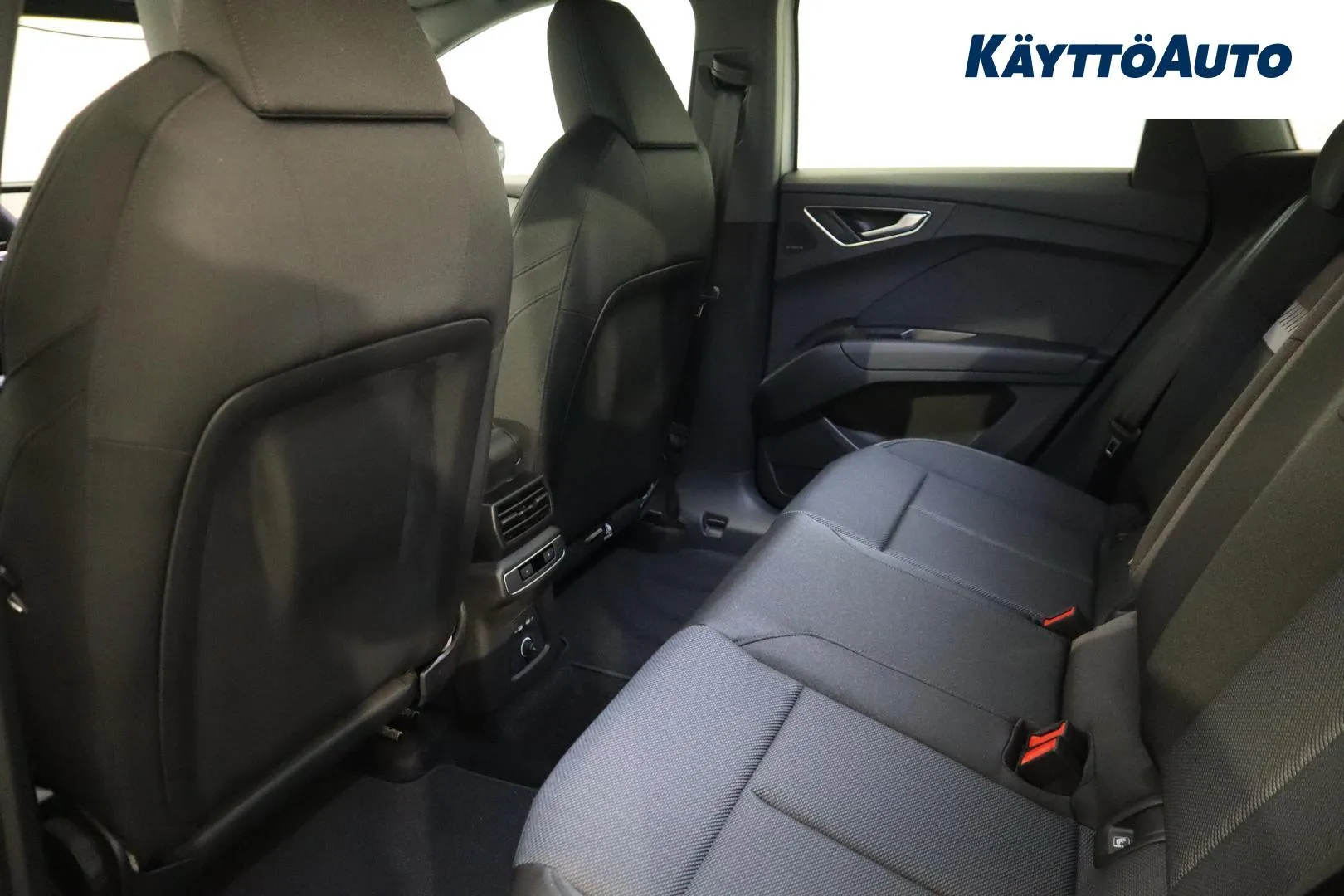 Audi Q4 e-tron NOI-748 carousel image