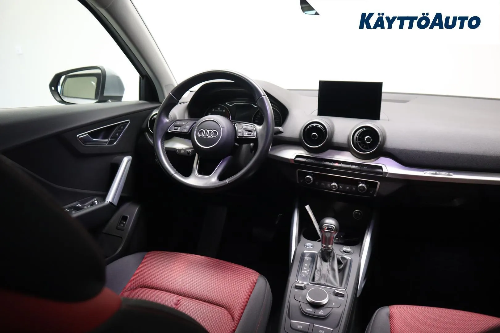 Audi Q2 EPK-588 carousel image