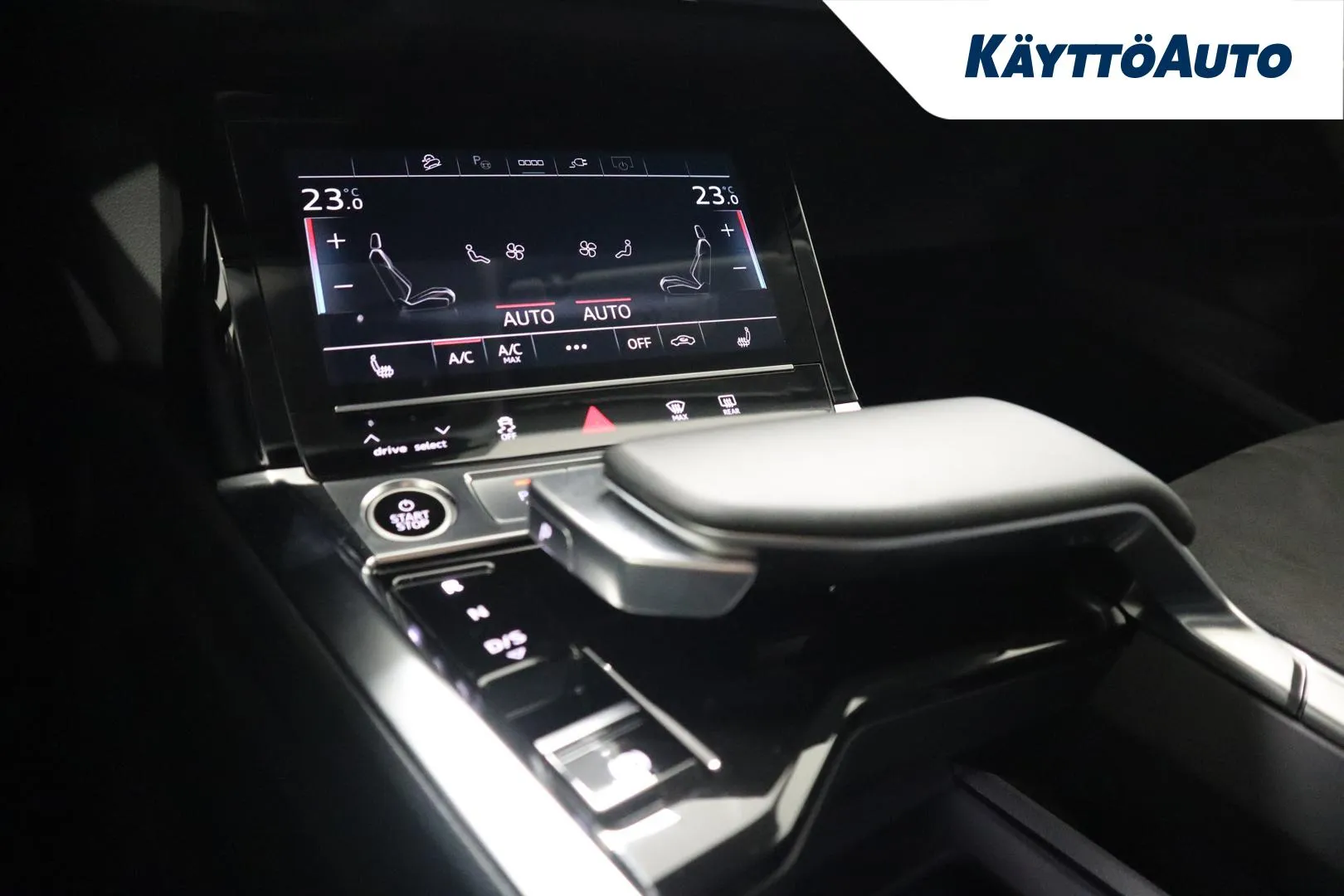 Audi Q8 e-tron EUR-767 carousel image