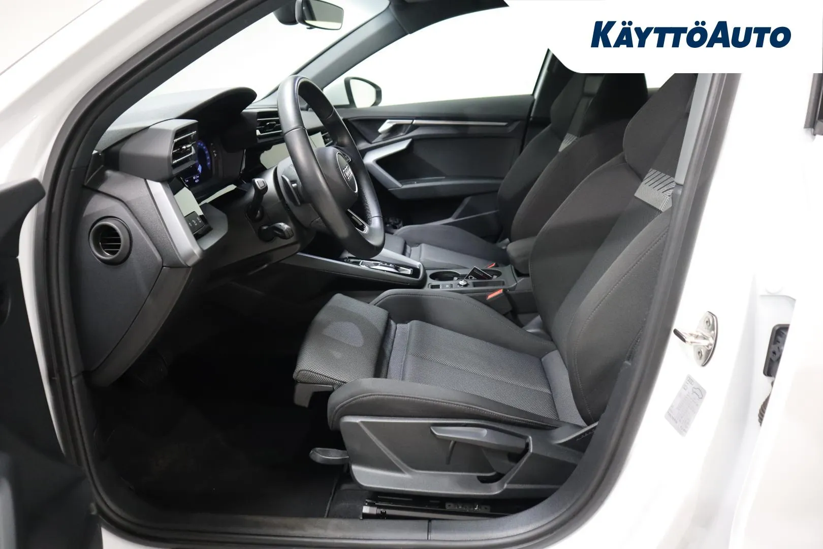 AUDI A3 JNN-461 carousel image