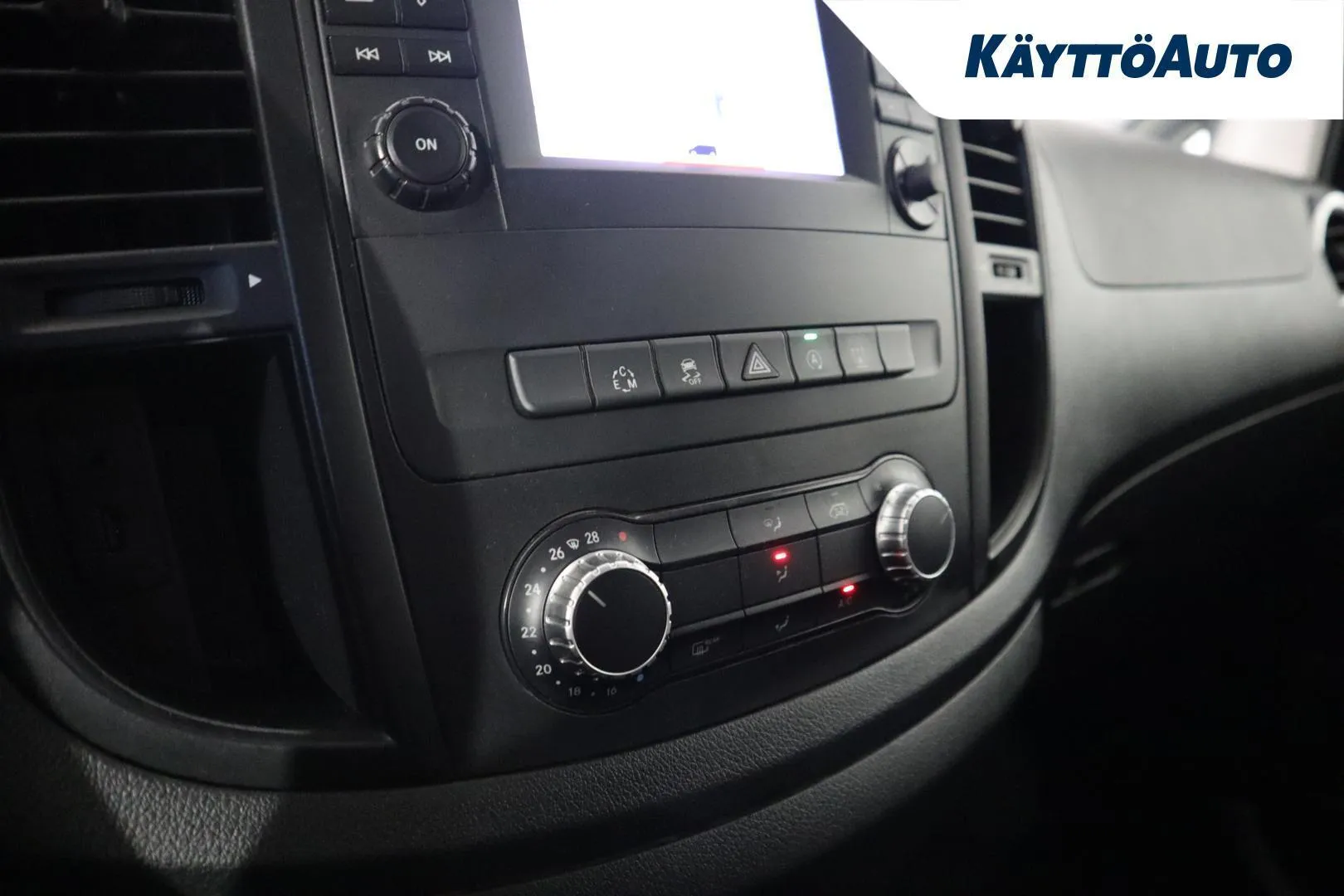 Mercedes-Benz Vito MMU-346 carousel image