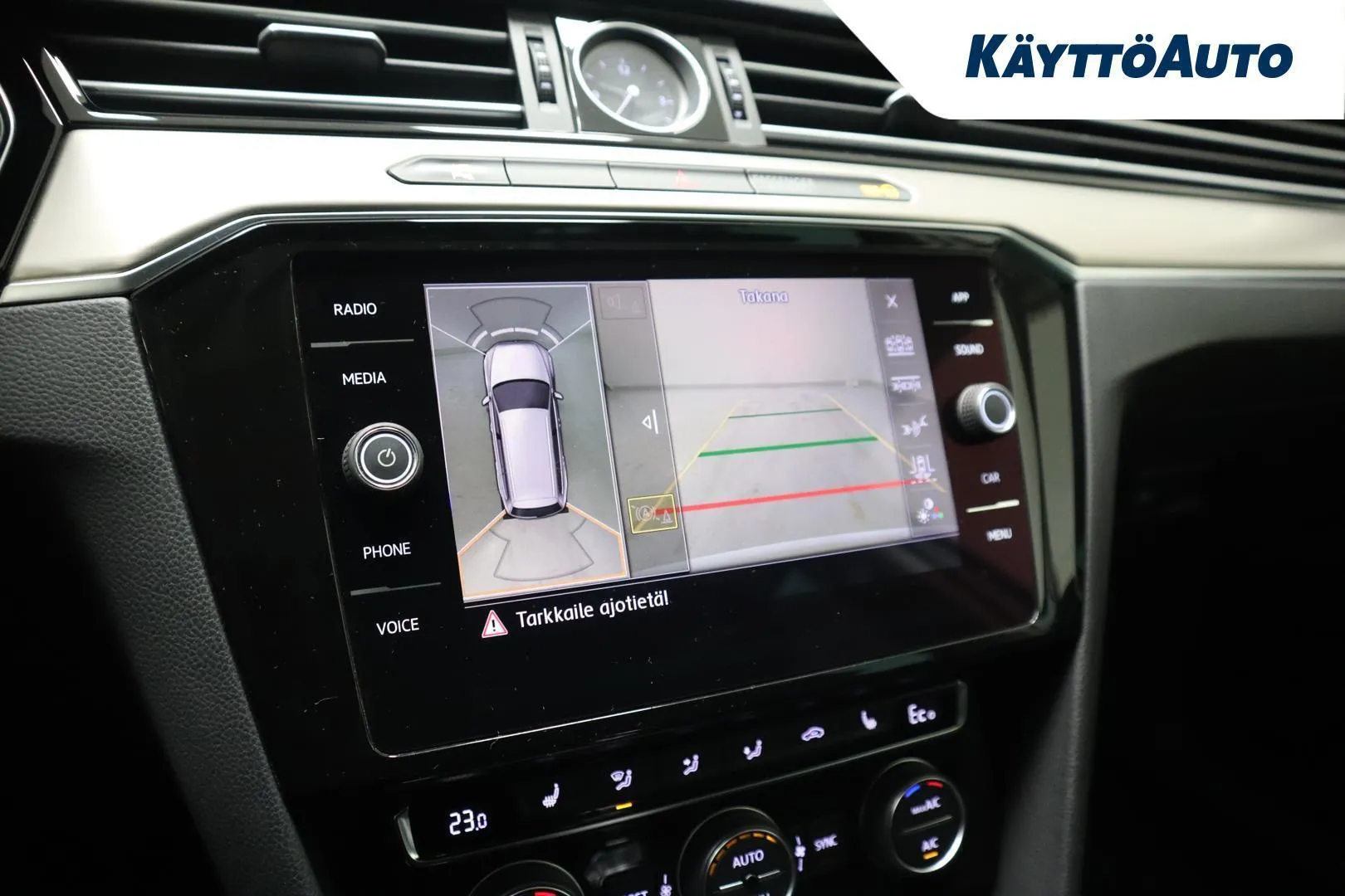 VOLKSWAGEN Passat LPL-318 carousel image