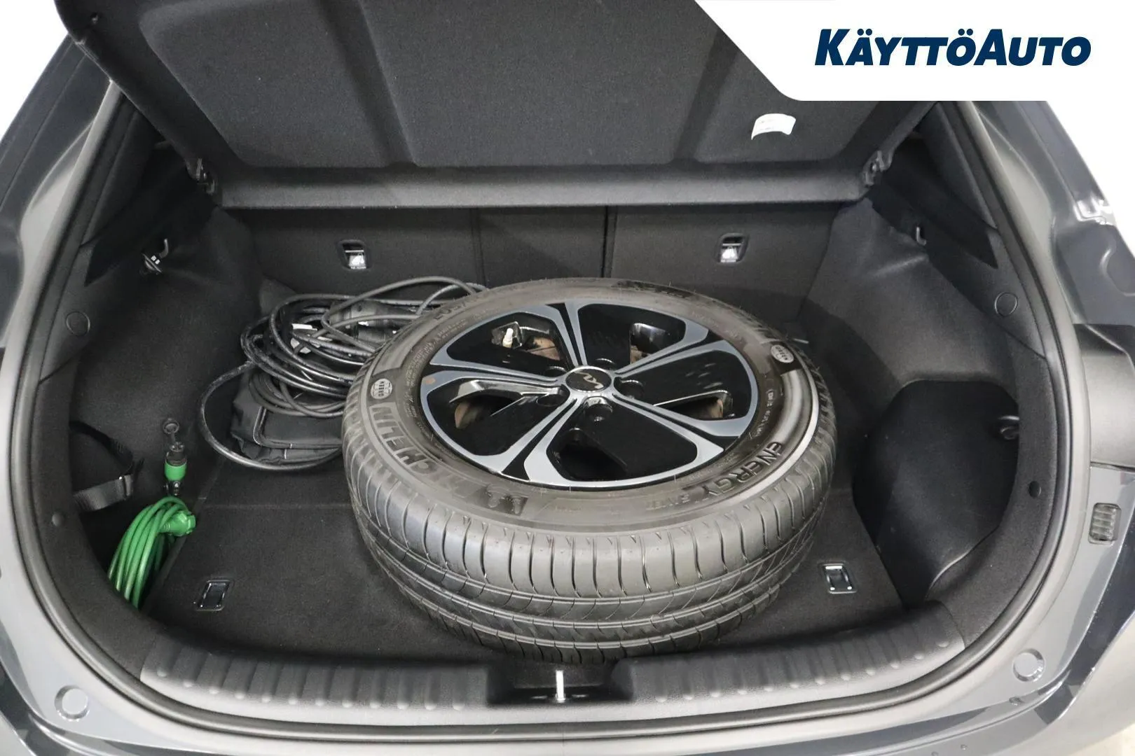 Kia XCeed IRC-719 carousel image