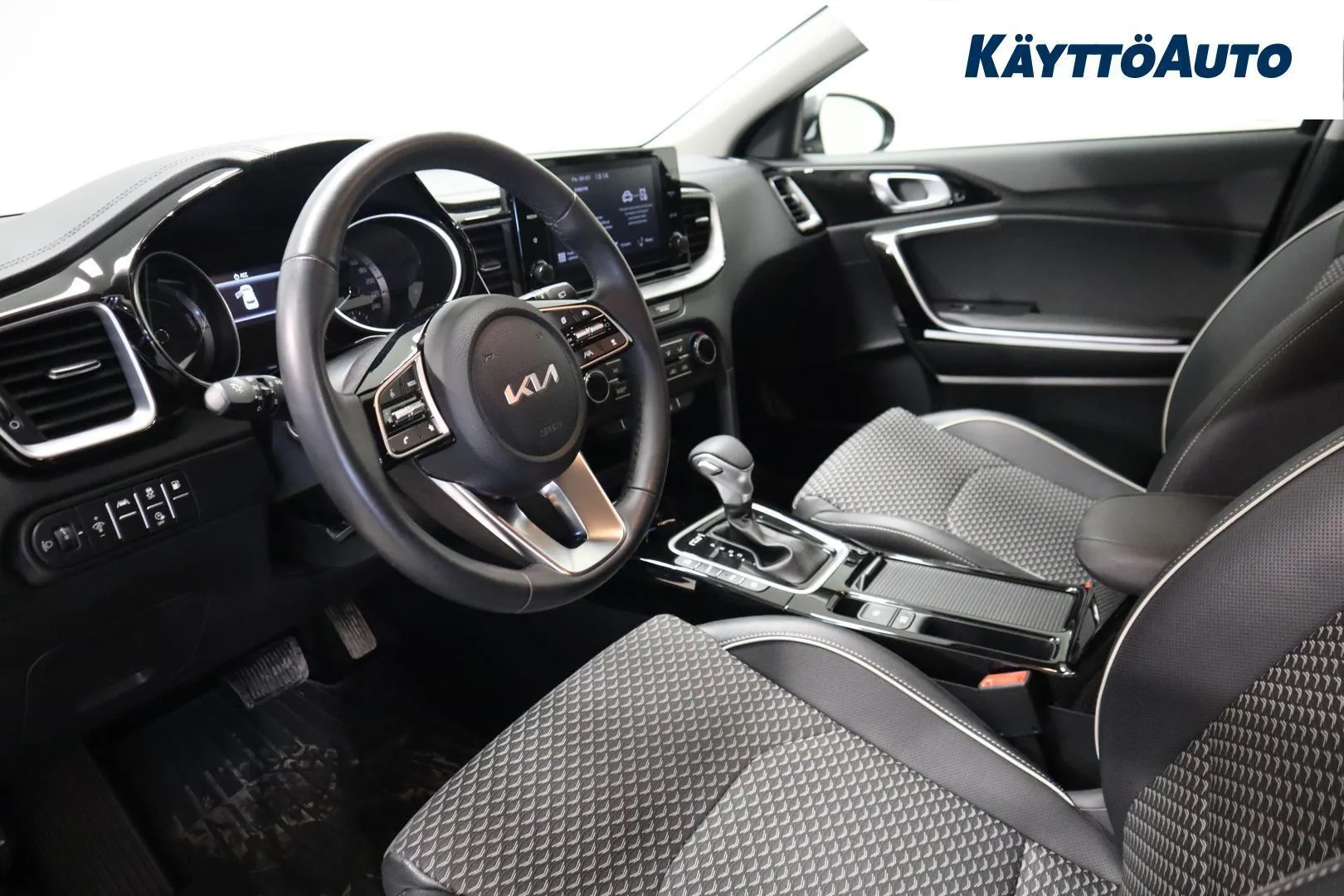 Kia XCeed IRC-719 carousel image