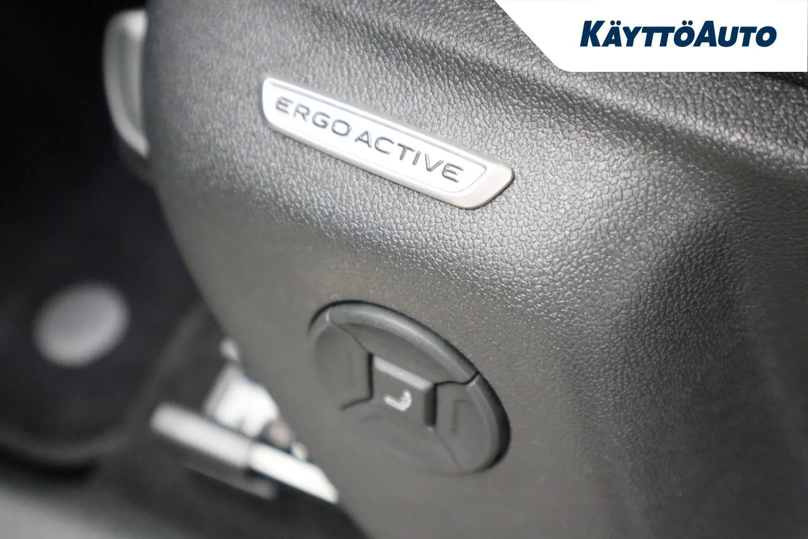 Volkswagen Tiguan SRS-148 carousel image