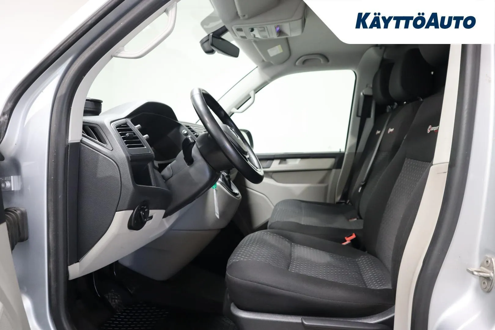 VOLKSWAGEN Transporter FRC-337 carousel image