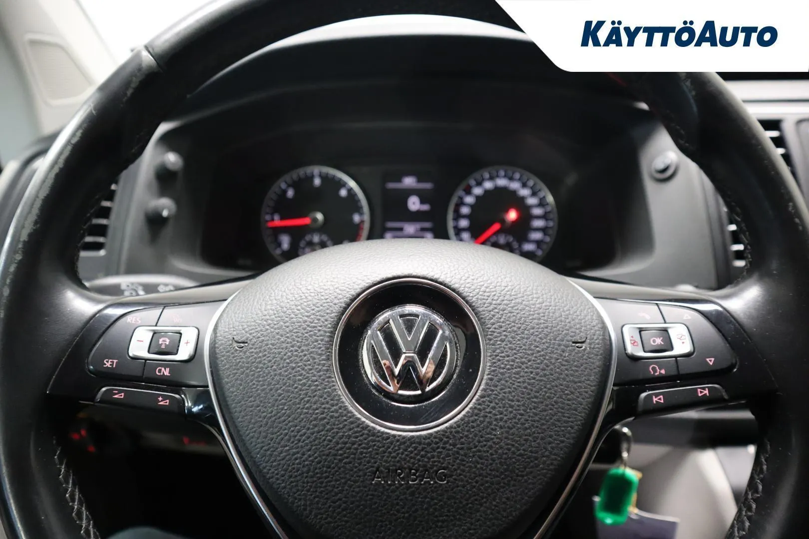 VOLKSWAGEN Transporter FRC-337 carousel image