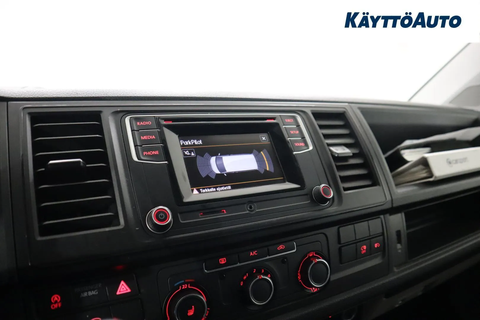 VOLKSWAGEN Transporter FRC-337 carousel image