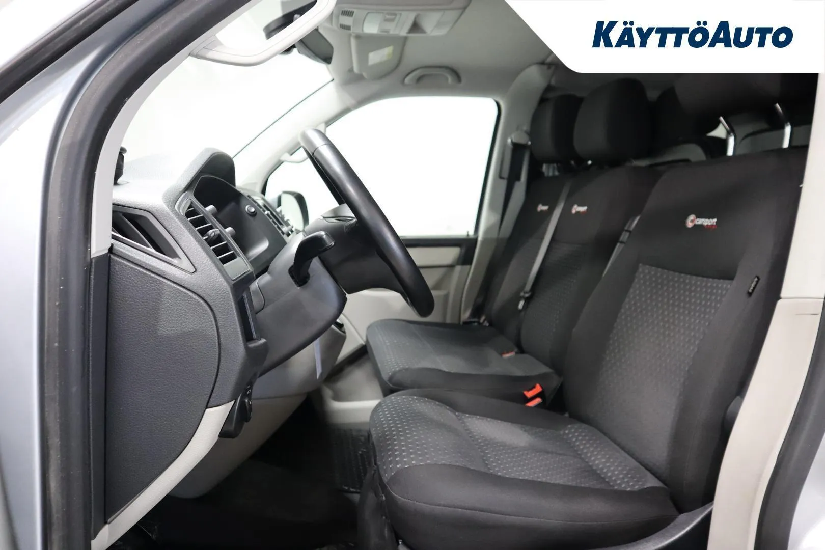 VOLKSWAGEN Transporter FRC-337 carousel image