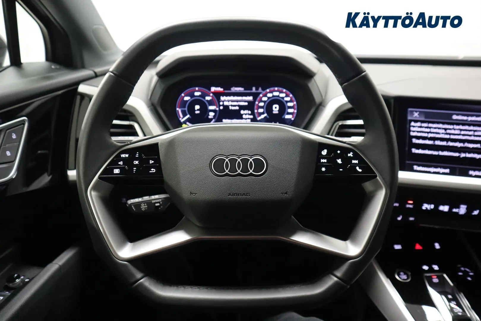 Audi Q4 e-tron SZH-323 carousel image